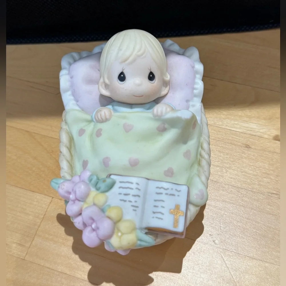 Precious Moments “ A Godchild Close To My Heart” from 2000 / 804096